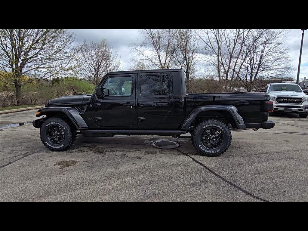 new 2026 Jeep Gladiator car, priced at $48,126