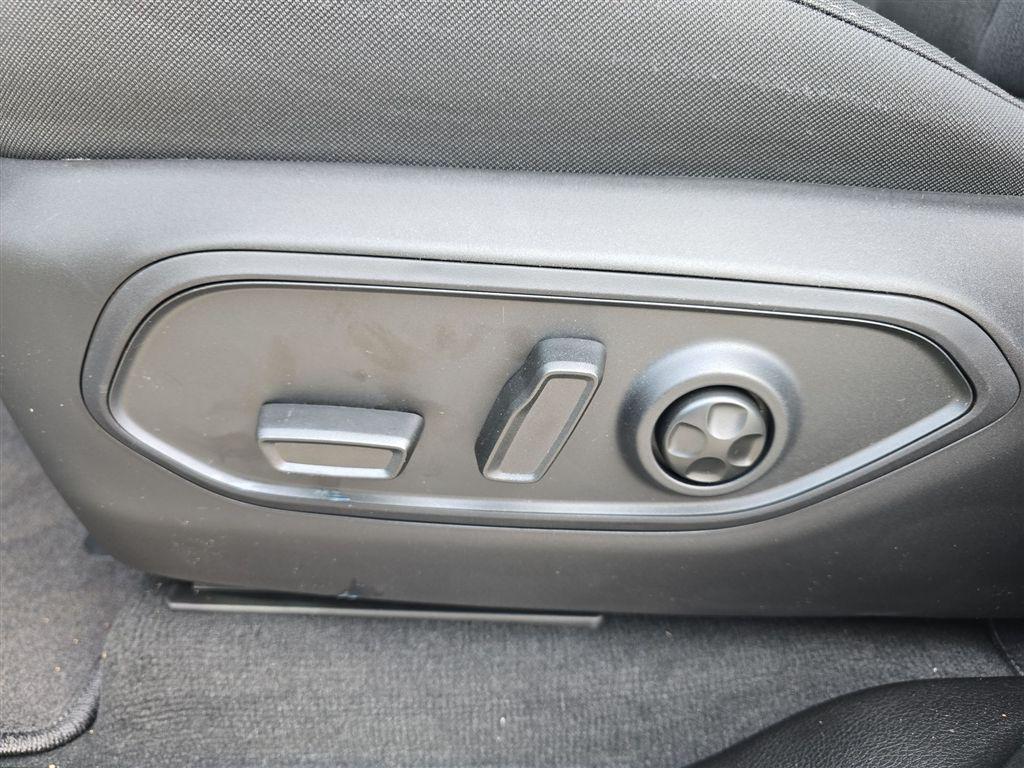 new 2025 Jeep Grand Cherokee car, priced at $39,815