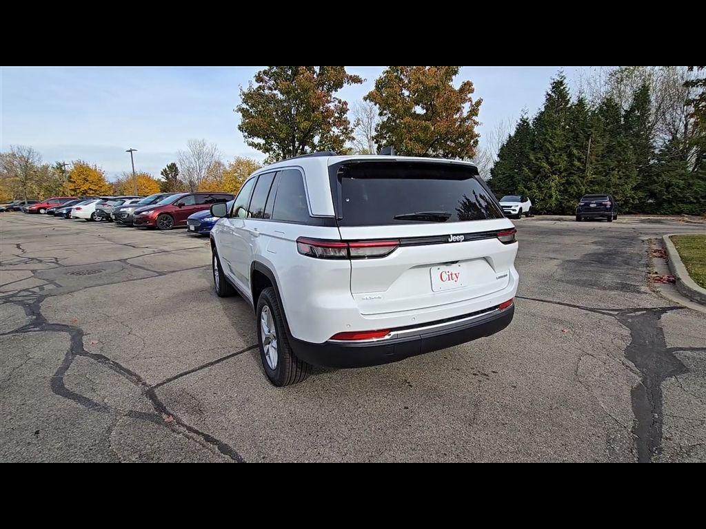 new 2025 Jeep Grand Cherokee car, priced at $39,815