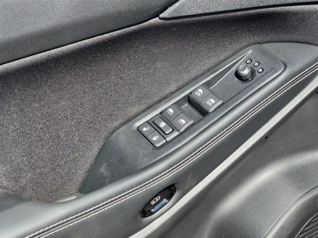 new 2026 Jeep Cherokee car, priced at $35,849
