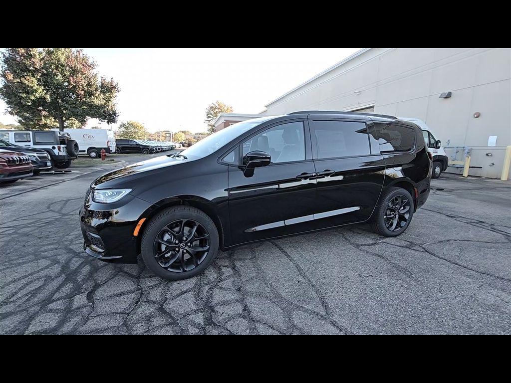 new 2026 Chrysler Pacifica car, priced at $50,220