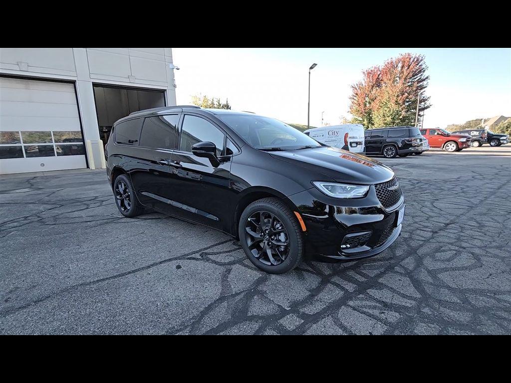 new 2026 Chrysler Pacifica car, priced at $50,220