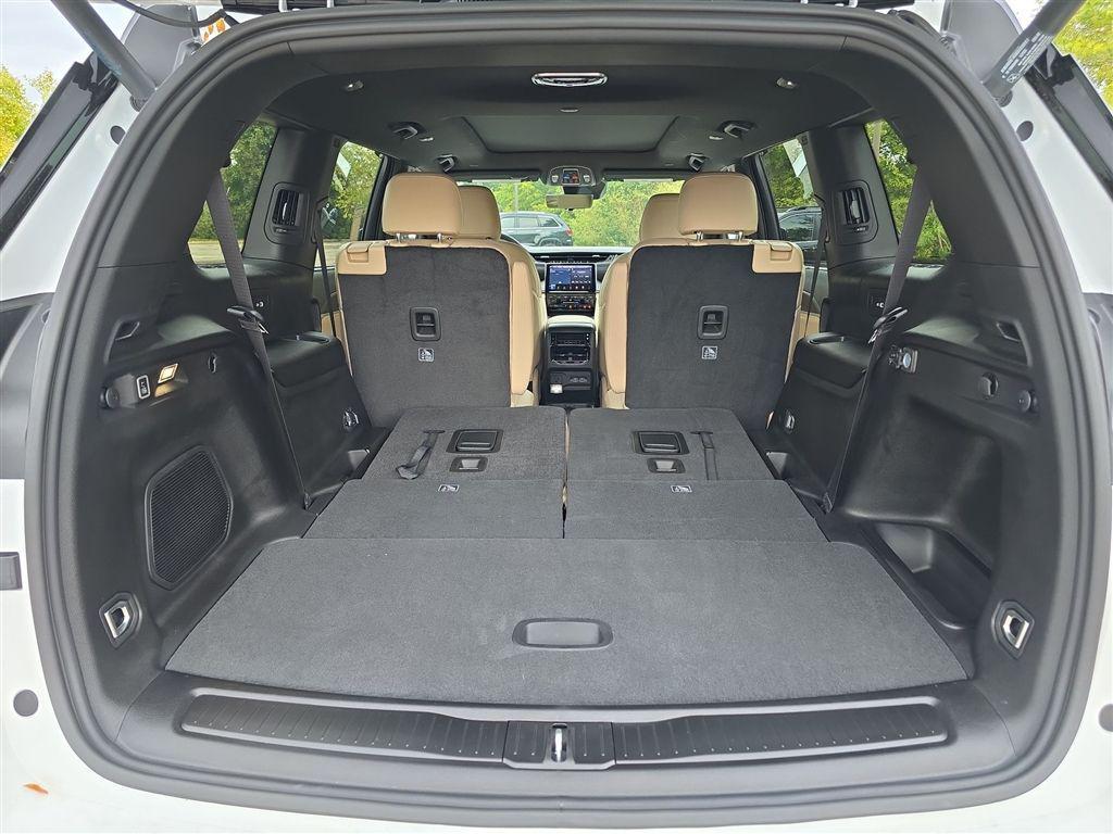 new 2025 Jeep Grand Cherokee L car, priced at $53,046