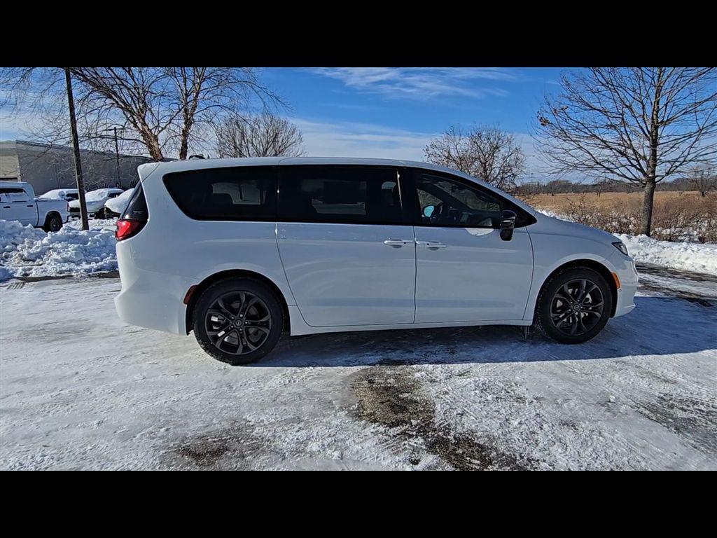 new 2026 Chrysler Pacifica car, priced at $43,102