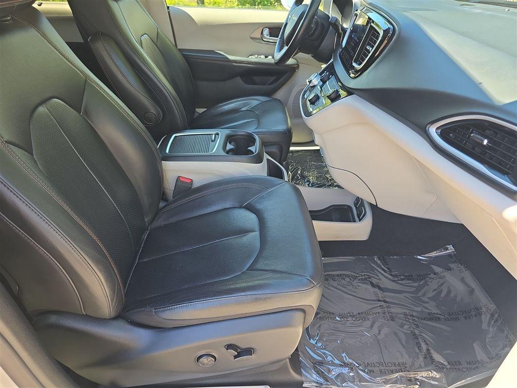 used 2020 Chrysler Pacifica car, priced at $20,590