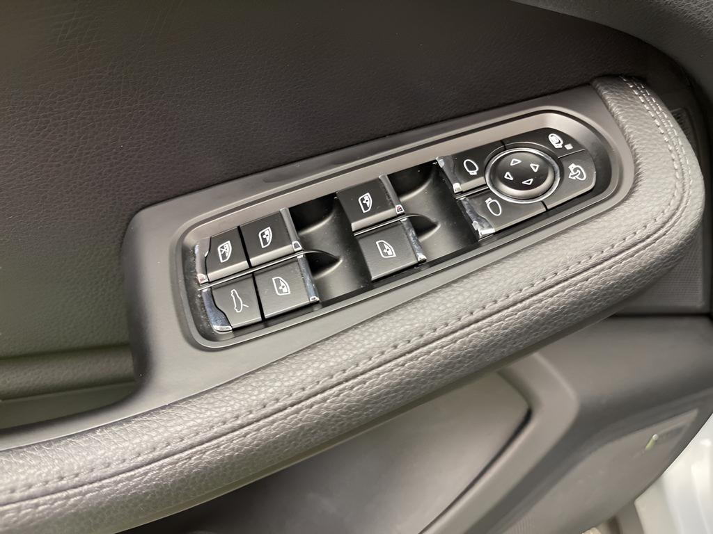 used 2021 Porsche Macan car, priced at $34,595