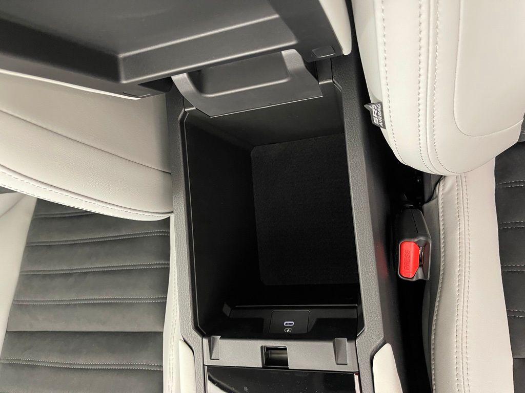 new 2025 Mitsubishi Outlander car, priced at $37,255