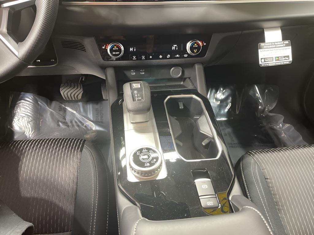 new 2026 Mitsubishi Outlander car, priced at $34,125