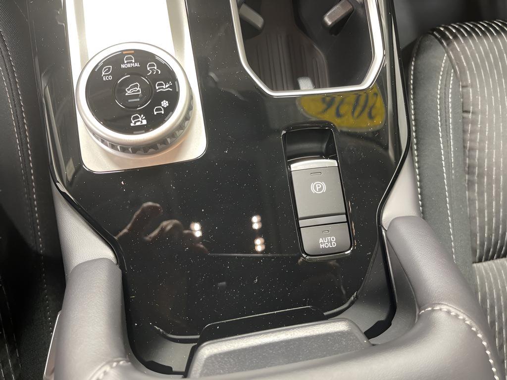 new 2026 Mitsubishi Outlander car, priced at $34,125