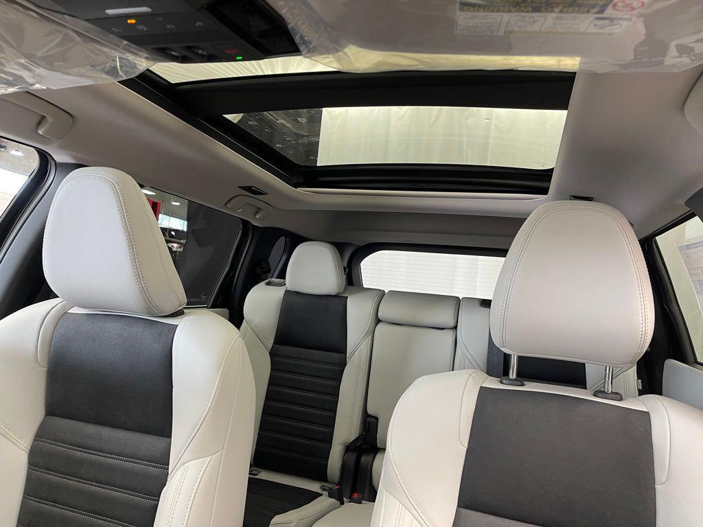 new 2025 Mitsubishi Outlander car, priced at $37,255