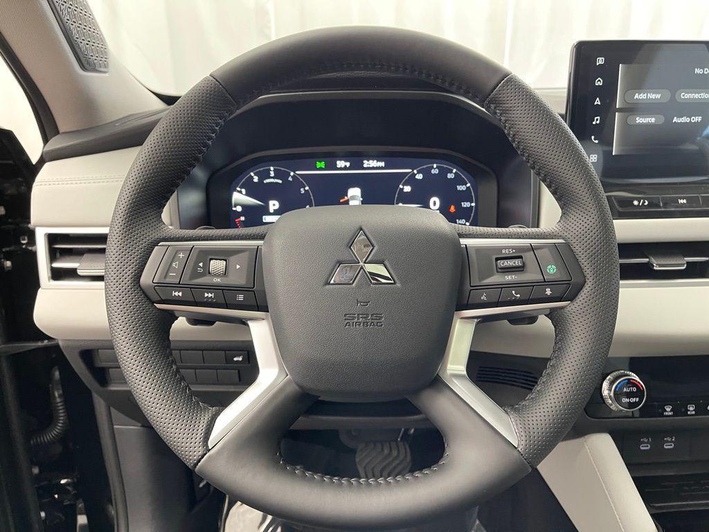 new 2025 Mitsubishi Outlander car, priced at $37,255