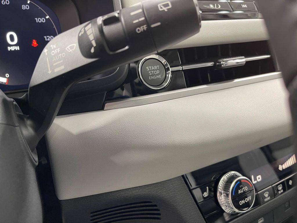 new 2025 Mitsubishi Outlander car, priced at $37,255