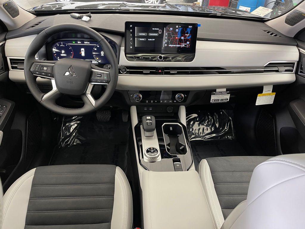 new 2025 Mitsubishi Outlander car, priced at $37,255