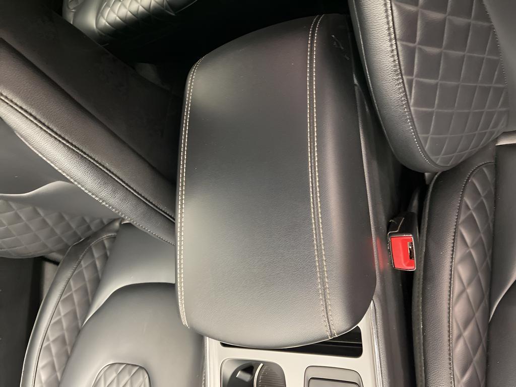 used 2024 Ford Edge car, priced at $24,985