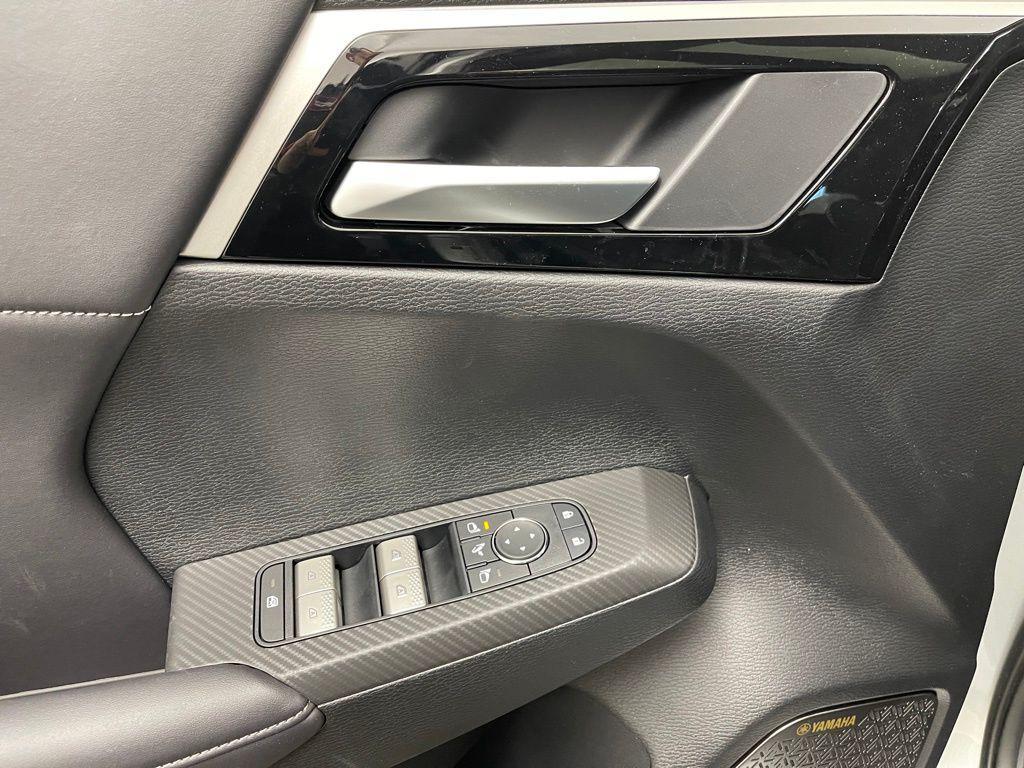 new 2025 Mitsubishi Outlander car, priced at $36,660