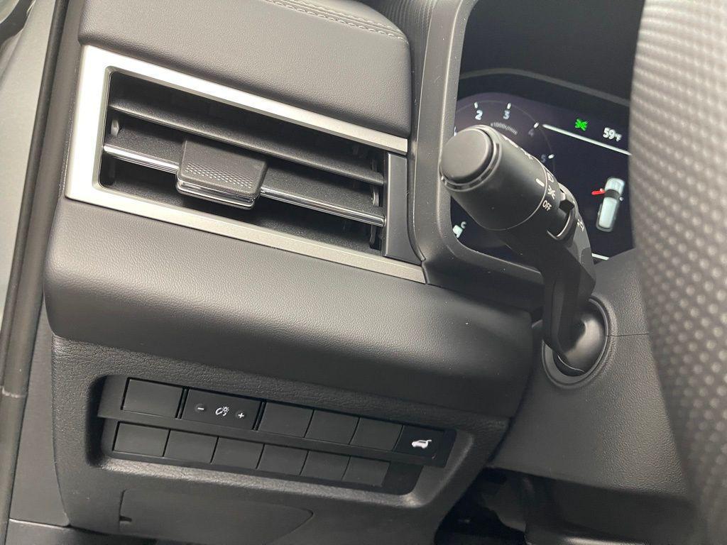 new 2025 Mitsubishi Outlander car, priced at $36,660