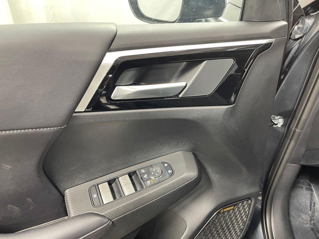 new 2025 Mitsubishi Outlander car, priced at $36,660