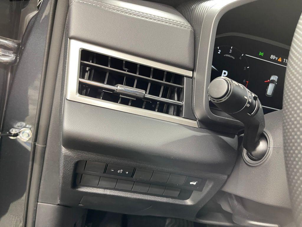 new 2025 Mitsubishi Outlander car, priced at $36,660