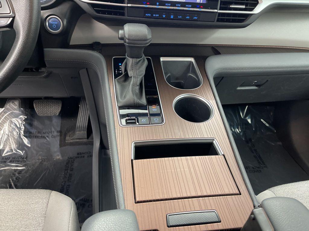 used 2024 Toyota Sienna car, priced at $35,595