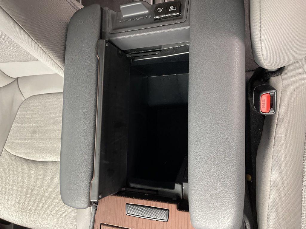 used 2024 Toyota Sienna car, priced at $35,595
