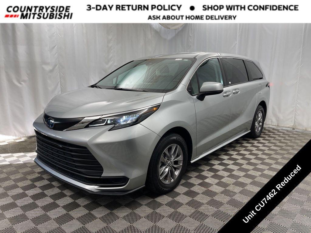 used 2024 Toyota Sienna car, priced at $35,595