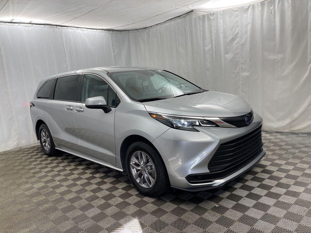 used 2024 Toyota Sienna car, priced at $35,595