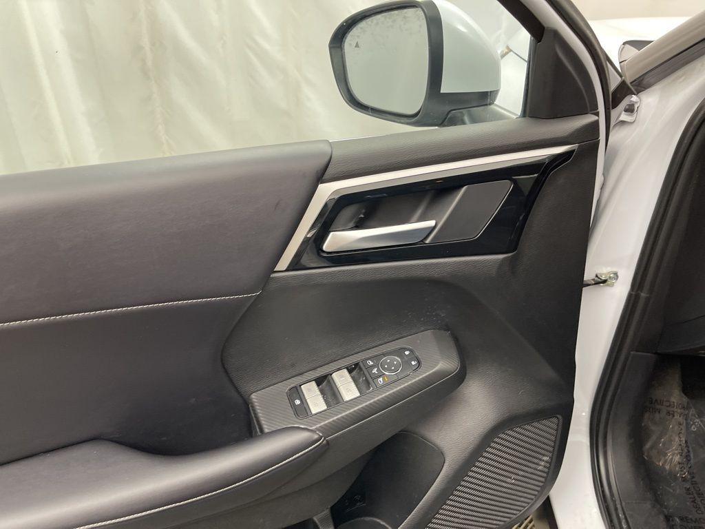 used 2024 Mitsubishi Outlander car, priced at $21,595