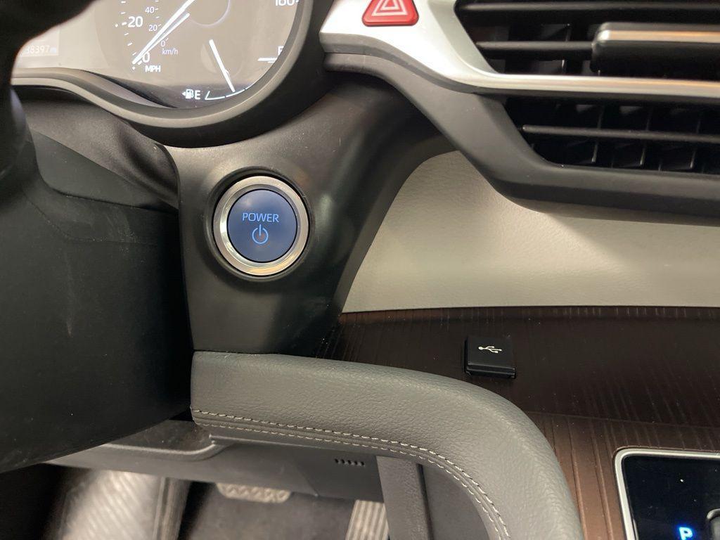 used 2024 Toyota Sienna car, priced at $36,495