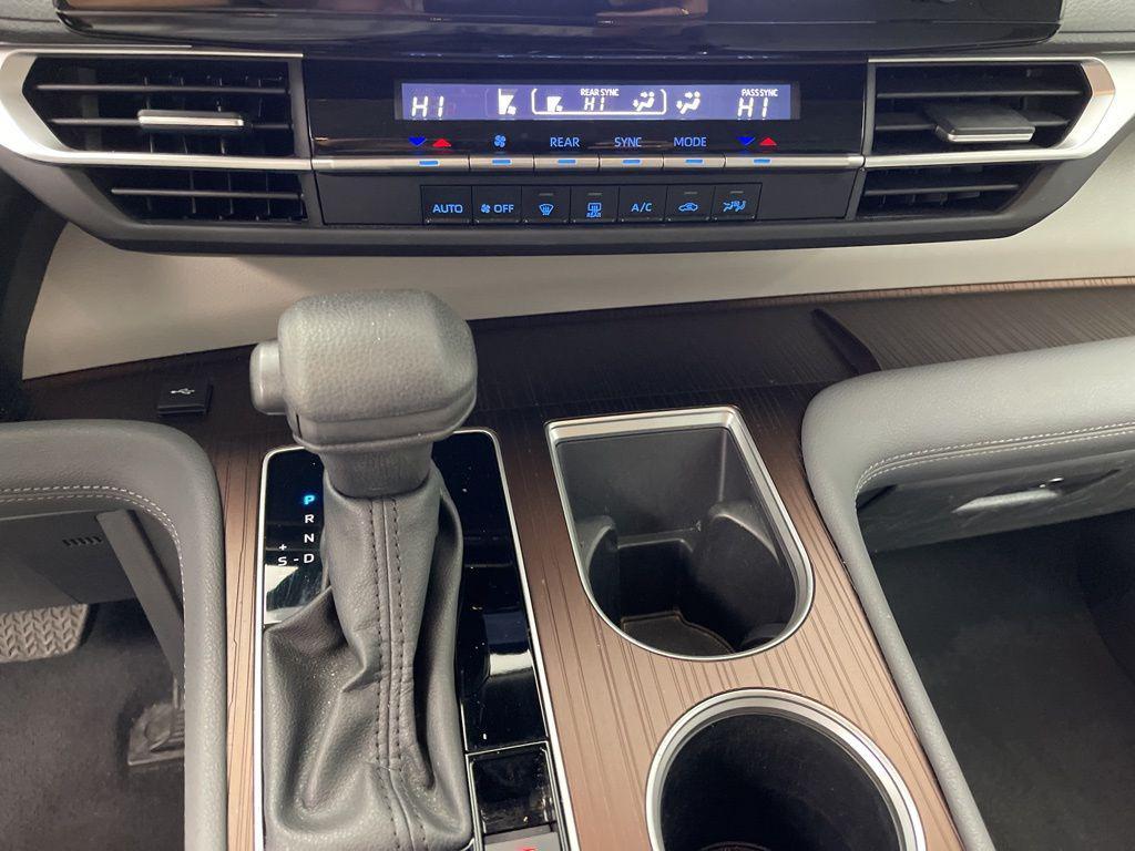 used 2024 Toyota Sienna car, priced at $36,495