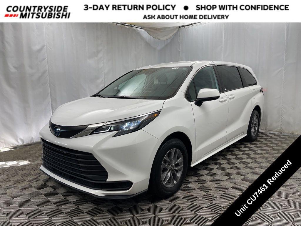 used 2024 Toyota Sienna car, priced at $35,295
