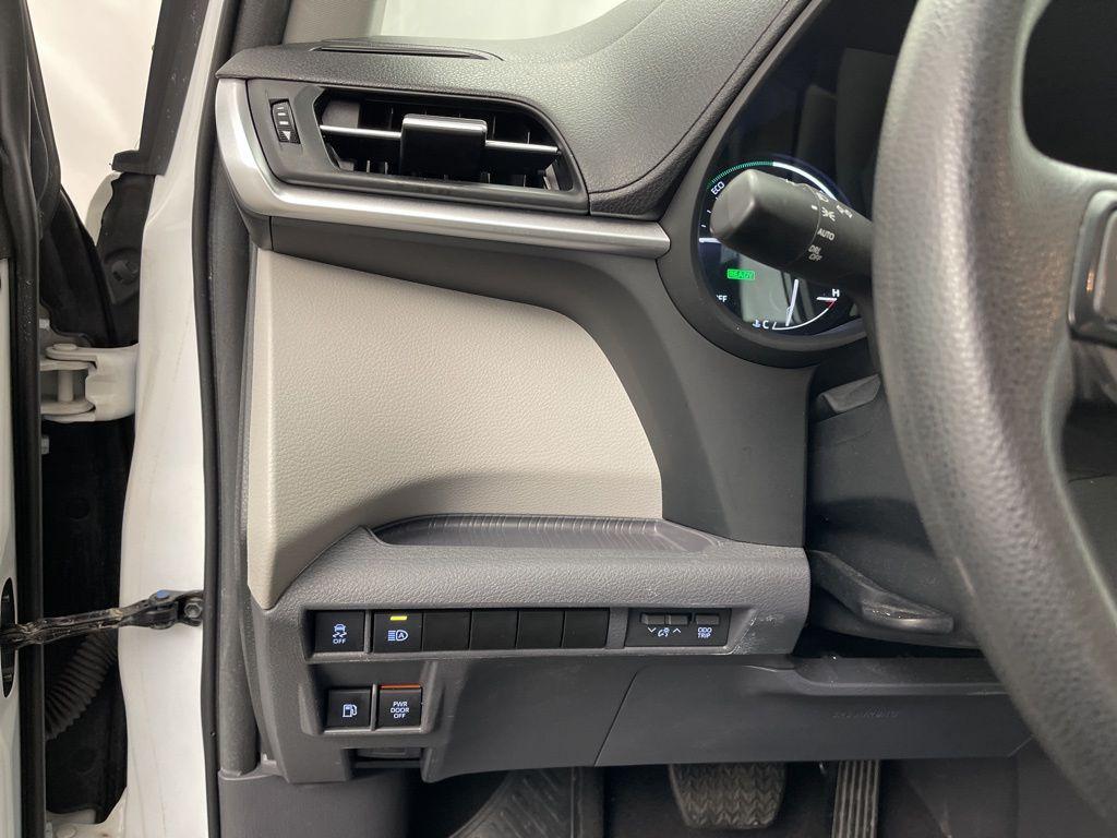 used 2024 Toyota Sienna car, priced at $35,295