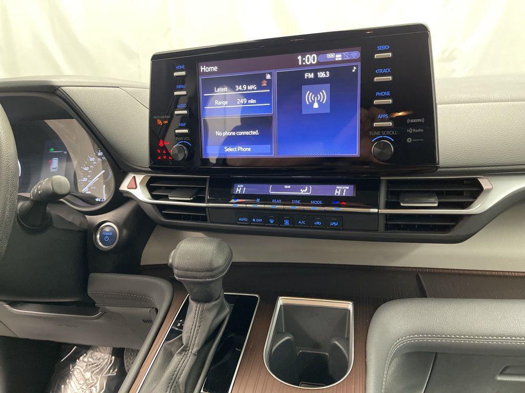 used 2024 Toyota Sienna car, priced at $36,095