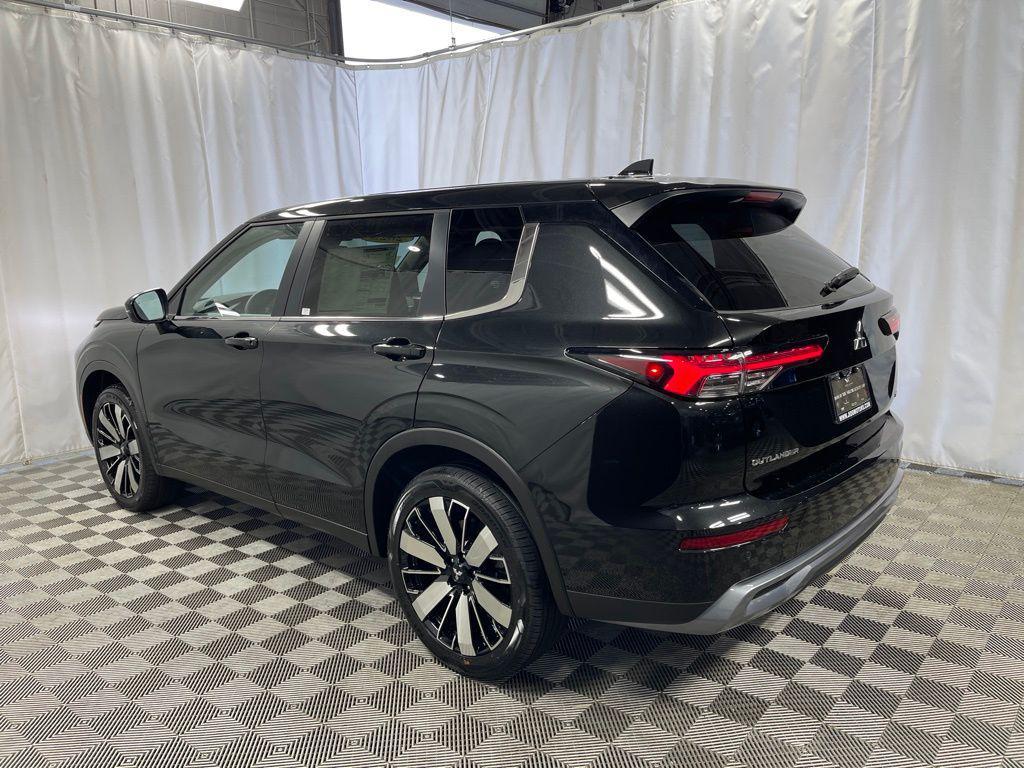 new 2025 Mitsubishi Outlander car, priced at $36,660
