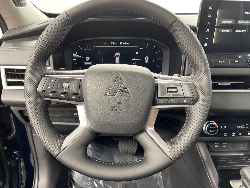 new 2025 Mitsubishi Outlander car, priced at $36,750