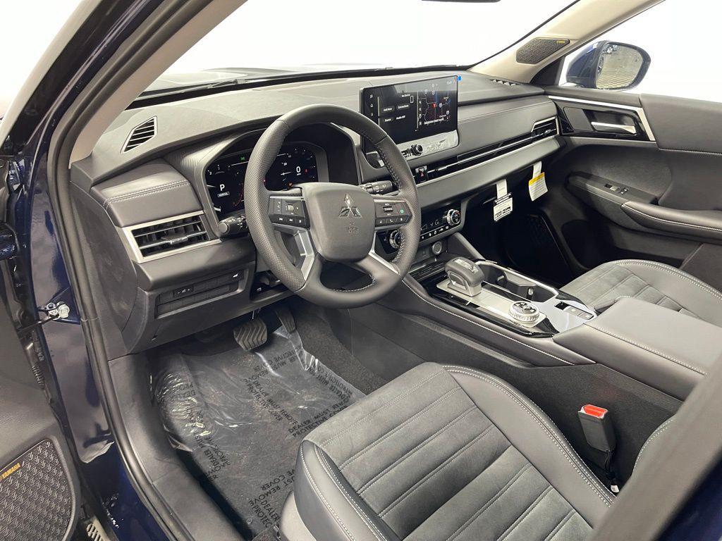 new 2025 Mitsubishi Outlander car, priced at $36,750