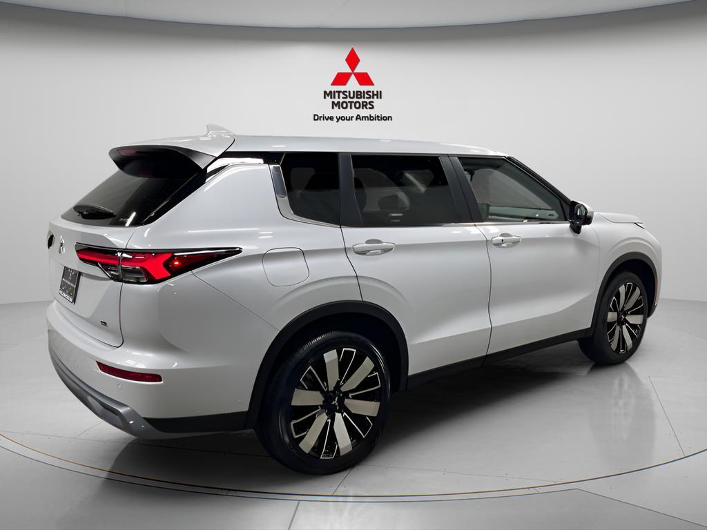 new 2026 Mitsubishi Outlander car, priced at $42,945
