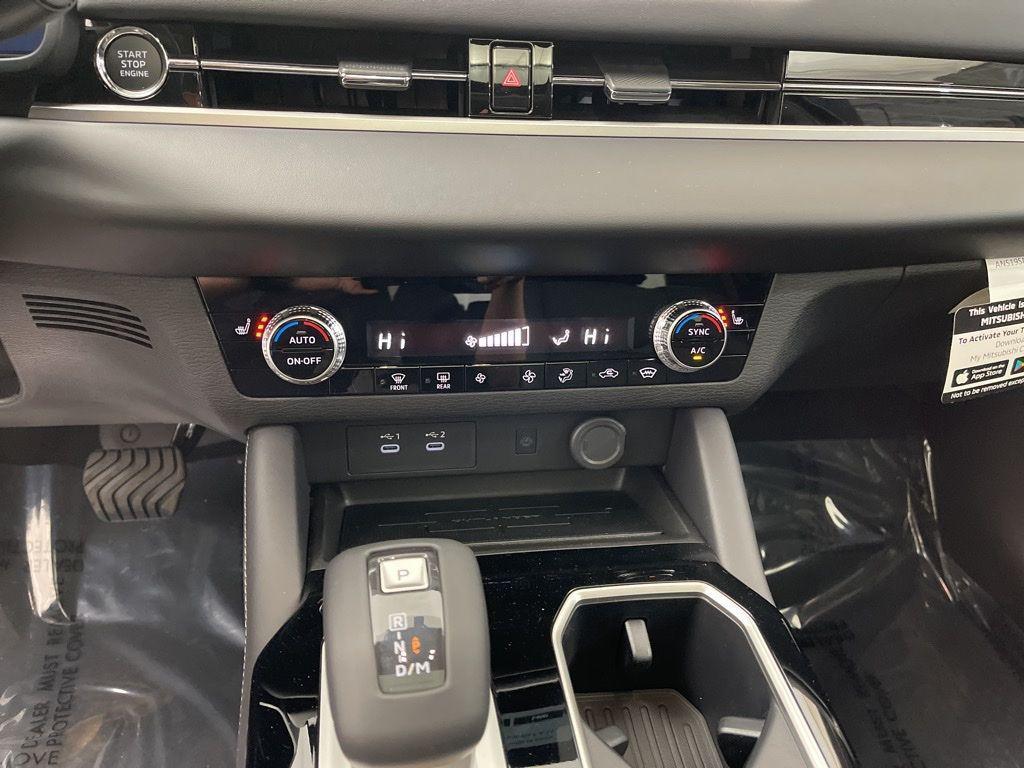 new 2025 Mitsubishi Outlander car, priced at $36,660