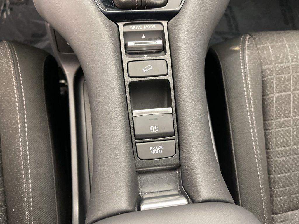 used 2025 Honda HR-V car