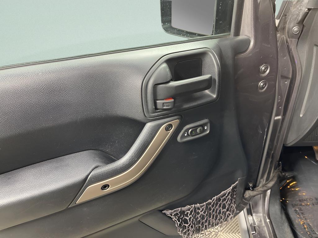 used 2016 Jeep Wrangler Unlimited car, priced at $18,295