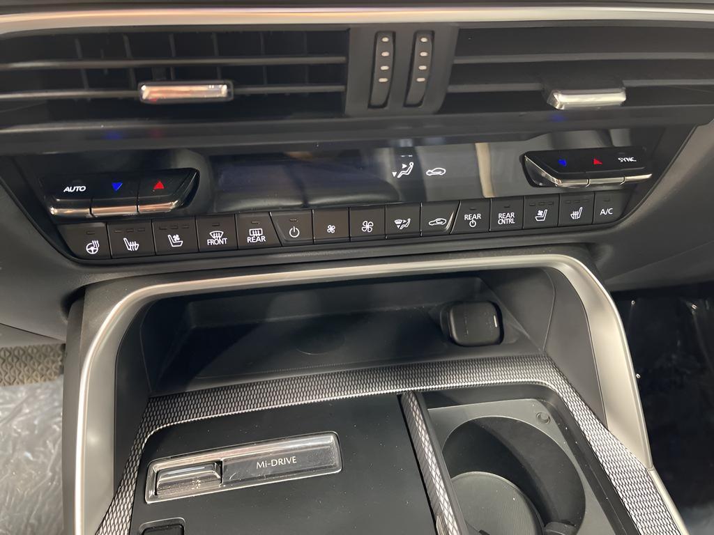 used 2024 Mazda CX-90 PHEV car, priced at $32,795