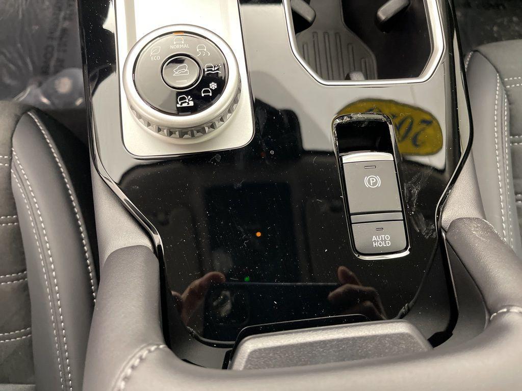 new 2026 Mitsubishi Outlander car, priced at $41,985