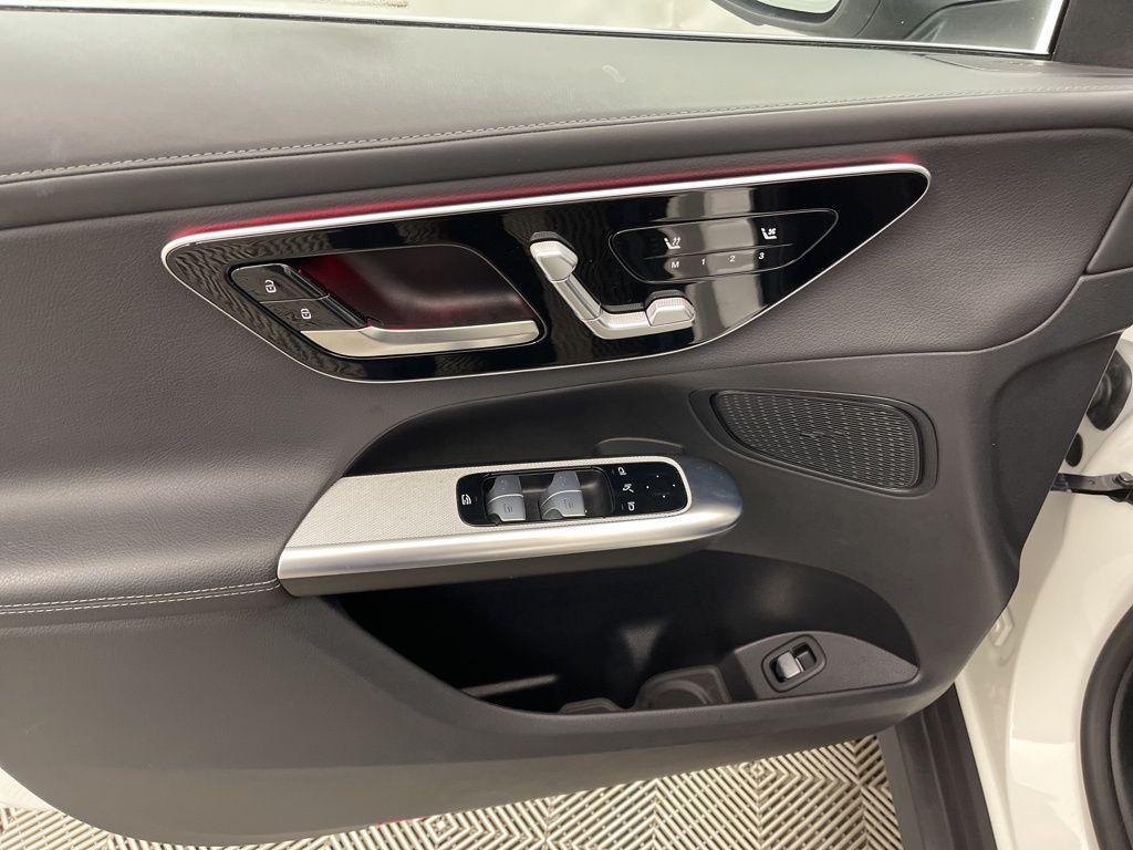 used 2024 Mercedes-Benz GLC 300 car, priced at $37,895