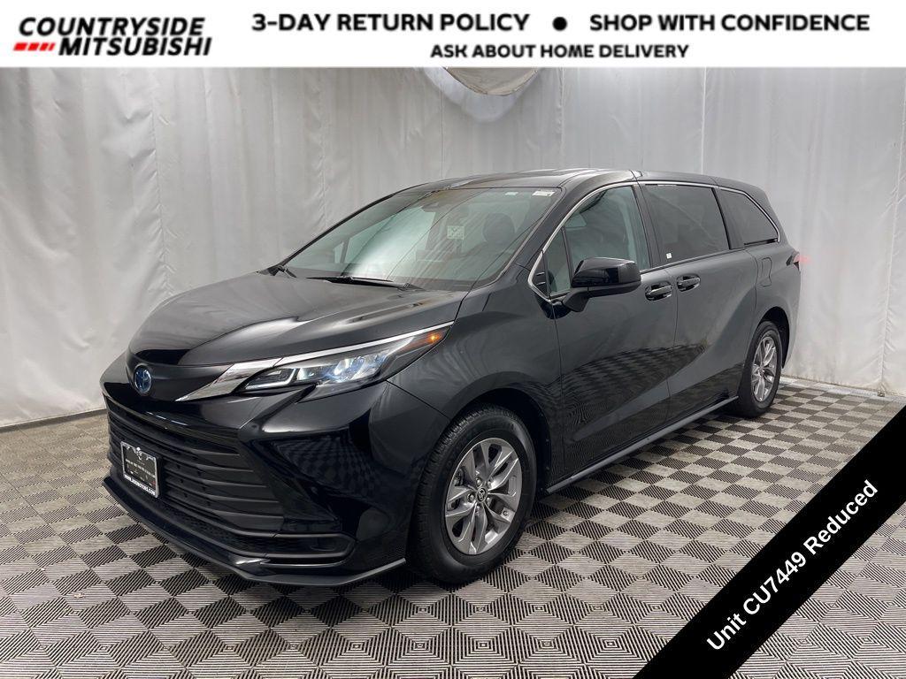 used 2024 Toyota Sienna car, priced at $35,635