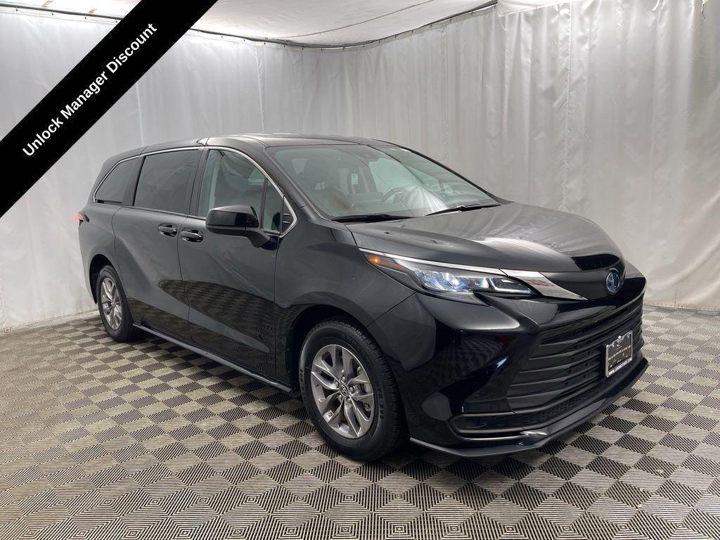 used 2024 Toyota Sienna car, priced at $35,635
