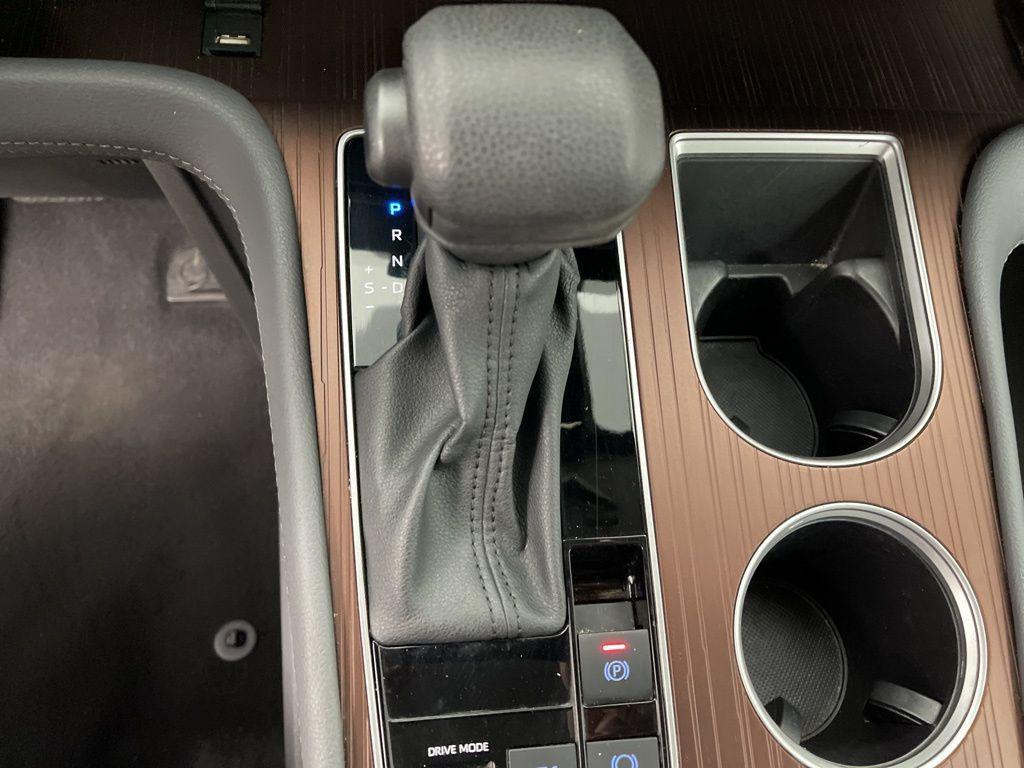 used 2024 Toyota Sienna car, priced at $35,635
