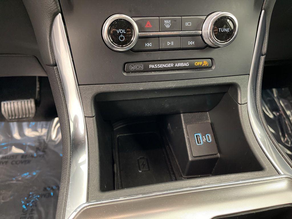 used 2024 Ford Edge car, priced at $23,895