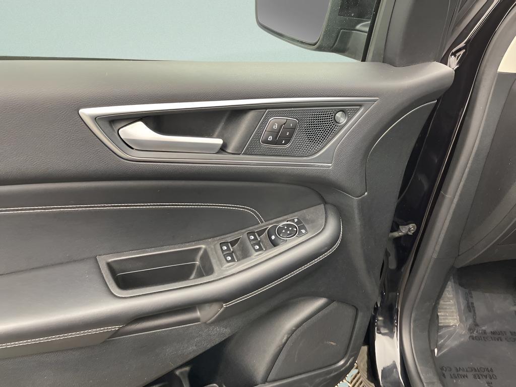 used 2024 Ford Edge car, priced at $25,695