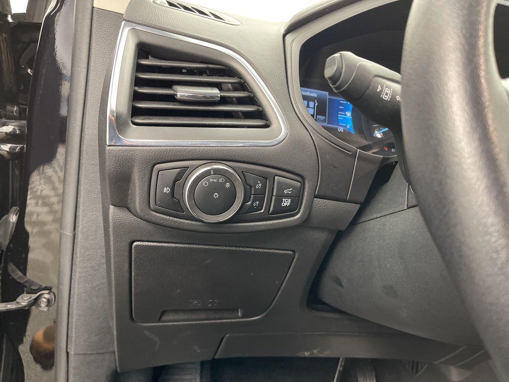 used 2024 Ford Edge car, priced at $23,895