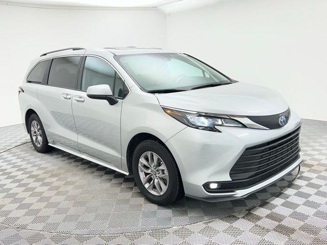 used 2025 Toyota Sienna car, priced at $41,795