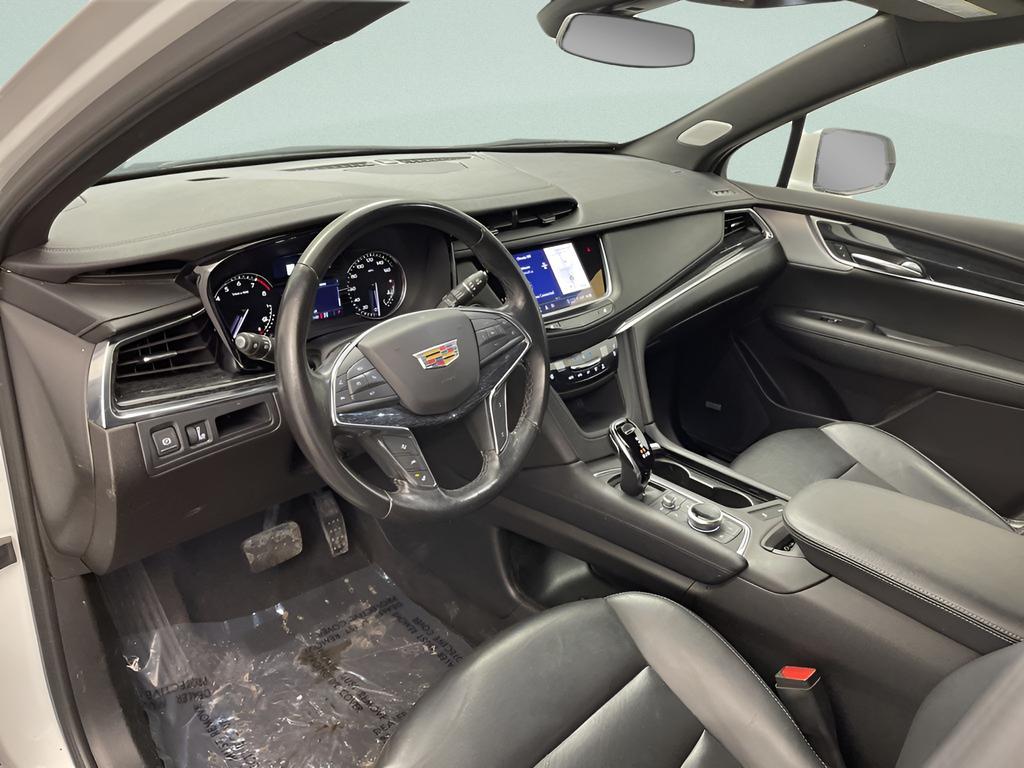used 2023 Cadillac XT5 car, priced at $27,395